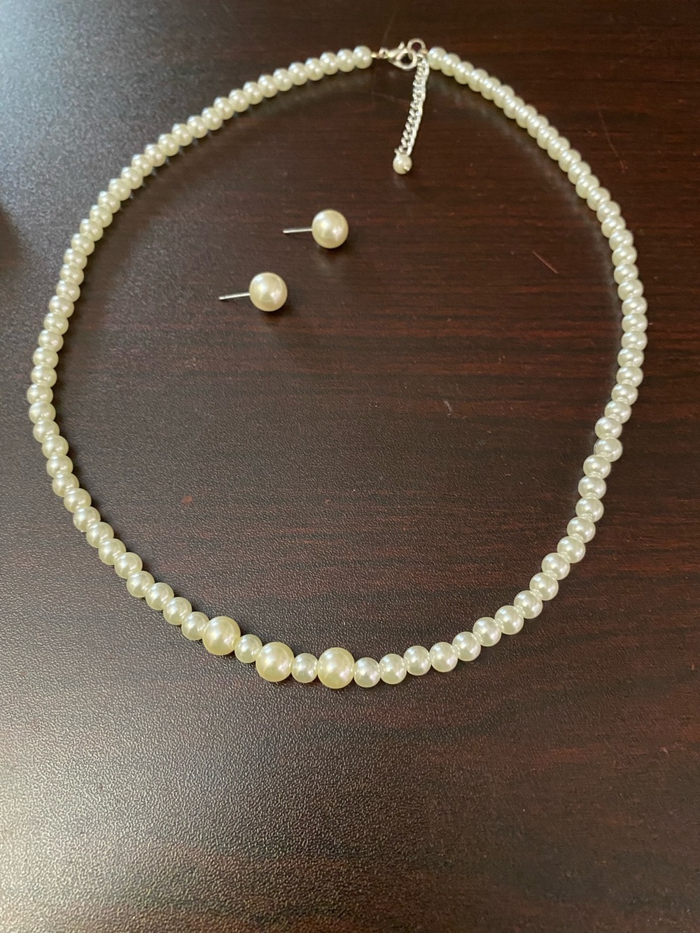 Chic Cream Pearl Women's Necklace set